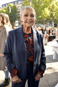 Offizielle Einweihung des Harald-Juhnke-Platzes in Berlin