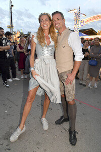 Almauftrieb beim Oktoberfest 2025 in München