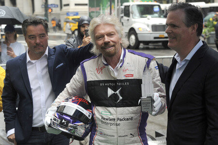 Empire State Building Lighting Ceremony mit Richard Branson in New York