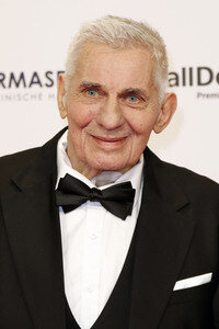 Goldene Bild der Frau 2025 in Hamburg