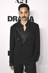 Filmpremiere 'Das Drama - Noch mal auf Anfang' in Los Angeles