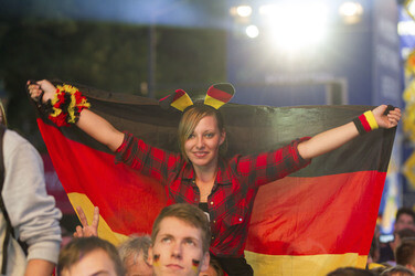 WM-Fanmeile beim Spiel Deutschland gegen Ghana, Berlin