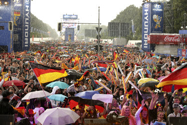 WM-Fanmeile beim Spiel Deutschland gegen USA, Berlin