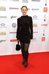 Goldene Bild der Frau 2025 in Hamburg