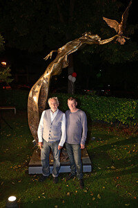 Theaterpremiere 'Der eingebildet Kranke' und 90. Geburtstag von Dieter Hallervorden in Berlin