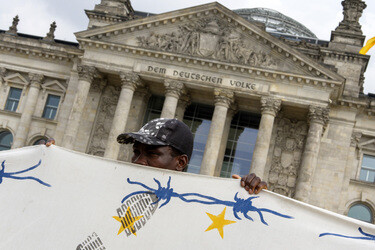 Refugees Demonstration vom Pariser Platz zum Kanzleramt, Berlin