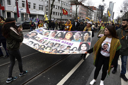 Kurden-Demonstration in Frankfurt