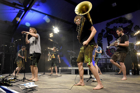 Konzert von LaBrassBanda in Grasbrunn