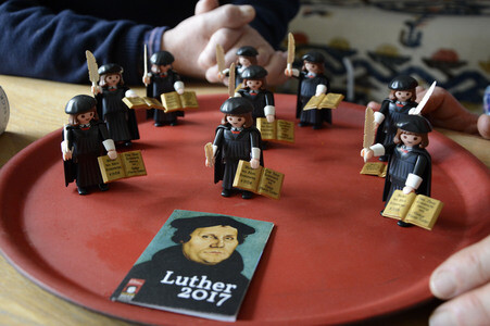 Martin Luther Playmobil Figur