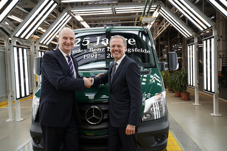 Jubiläumsfeier '25 Jahre Mercedes-Benz Werk Ludwigsfelde'