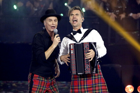 TV-Show 'Silvester-Schlagerbooom 2026 live - Die Wunderlichtershow!' in München