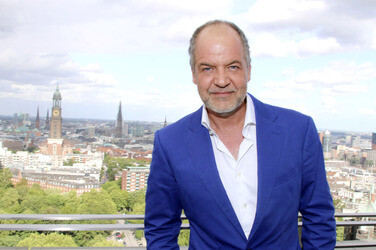 Marek Erhardt bei der Vorstellung des neuen Helbing Aquavits in Hamburg