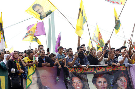 Kurden Großdemo in Köln