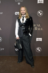 Magical Christmas Ball von LeGer by Lena Gercke in Berlin