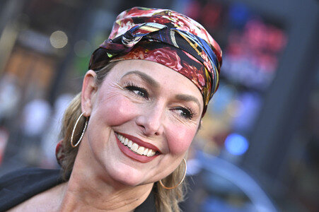 Closing Ceremony und Filmpremiere 'Song Sung Blue', AFI Fest 2025 in Los Angeles