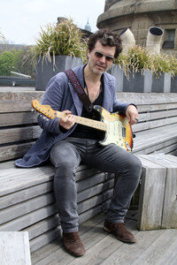 CD-Präsentation von Doyle Bramhall II in Hamburg