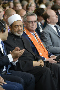 De Maizière und al-Tayyeb auf dem 36. Deutschen Evangelischen Kirchentag in Berlin