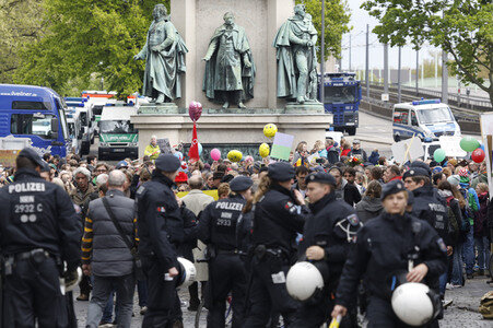 Demonstrationen gegen den AfD Bundesparteitag in Köln
