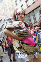 Demoparade gegen Fashion Terror und für Faire Mode und Trashion, Berlin