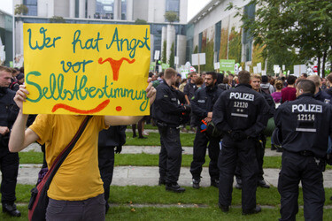 Gegendemonstration zum 'Marsch für das Leben', Berlin
