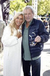 Offizielle Einweihung des Harald-Juhnke-Platzes in Berlin