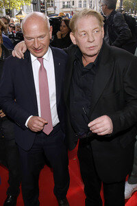 Offizielle Einweihung des Harald-Juhnke-Platzes in Berlin