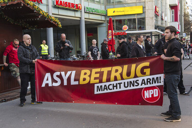 Demonstration gegen NPD-Kundgebung, Berlin