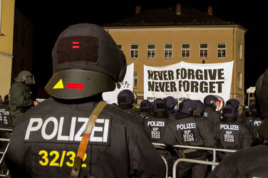 Gegen-Demo in Schneeberg