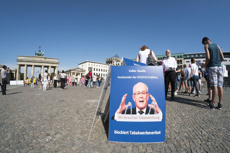 Protest gegen Tabakwerbung in Berlin