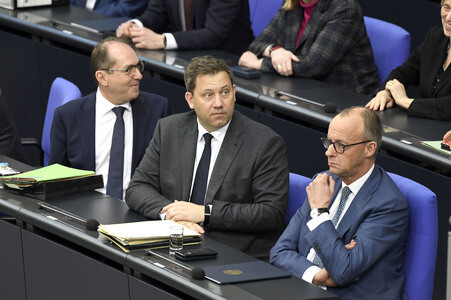 64. Sitzung des Deutschen Bundestages in Berlin