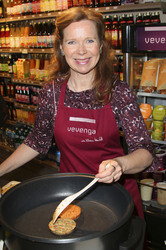 Verkaufsstart der Veganprodukte 'Vevenga' von Marion Kracht, Hamburg