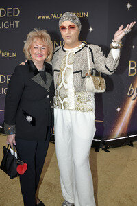 Weltpremiere der 'Blinded by Delight' Grand Show 2025 in Berlin