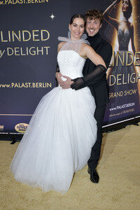 Weltpremiere der 'Blinded by Delight' Grand Show 2025 in Berlin