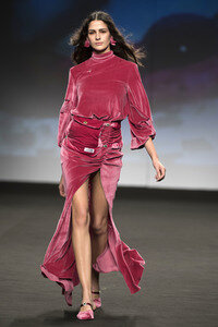 Cherry Massia Fashion Show auf der Mercedes-Benz Fashion Week Madrid Herbst/Winter 2019