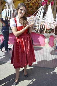 Damen-Wiesn 2015 von Unternehmerin Regine Sixt auf dem Oktoberfest in München