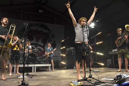 Konzert von LaBrassBanda in Grasbrunn