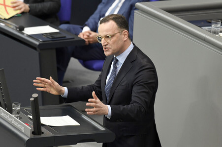 64. Sitzung des Deutschen Bundestages in Berlin