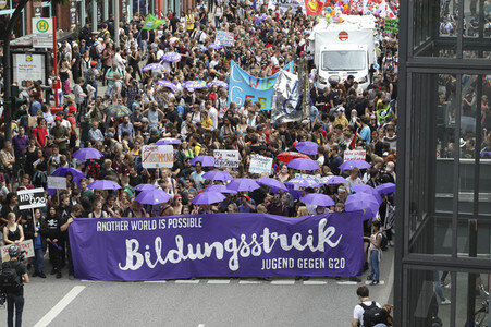 Demonstration 'Bildungsstreik - Jugend gegen G20' in Hamburg