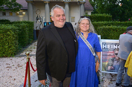 Theaterpremiere 'Der eingebildet Kranke' und 90. Geburtstag von Dieter Hallervorden in Berlin
