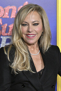 Closing Ceremony und Filmpremiere 'Song Sung Blue', AFI Fest 2025 in Los Angeles