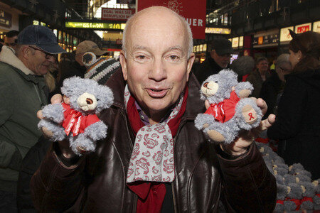 22. Charity Teddybären Verkauf in Hamburg