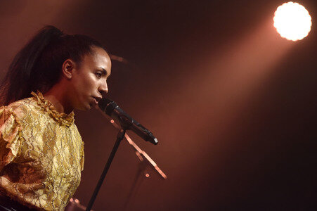 Konzert von Y'Akoto in Hannover