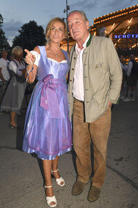 Almauftrieb beim Oktoberfest 2025 in München