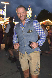 Almauftrieb beim Oktoberfest 2025 in München