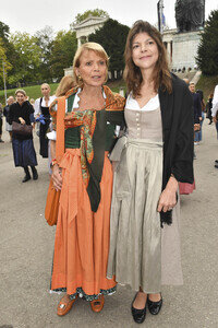 Regines Damenwiesn beim Oktoberfest 2025 in München