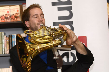 Felix Klieser und Claire Huangci Konzert mit Autogrammstunde in Hannover
