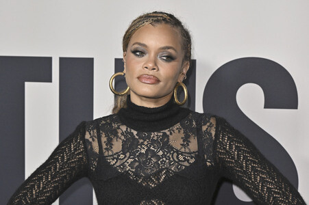 Filmpremiere 'Is This Thing On?' in Los Angeles