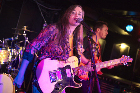 Konzert von Nina Attal in Berlin
