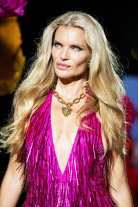 Lola Casademunt by Maite Fashion Show auf der Mercedes-Benz Fashion Week Madrid