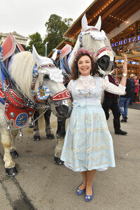 Regines Damenwiesn beim Oktoberfest 2025 in München